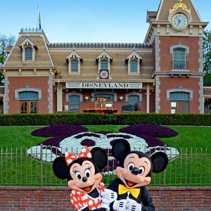 Meet your Posher, Logan